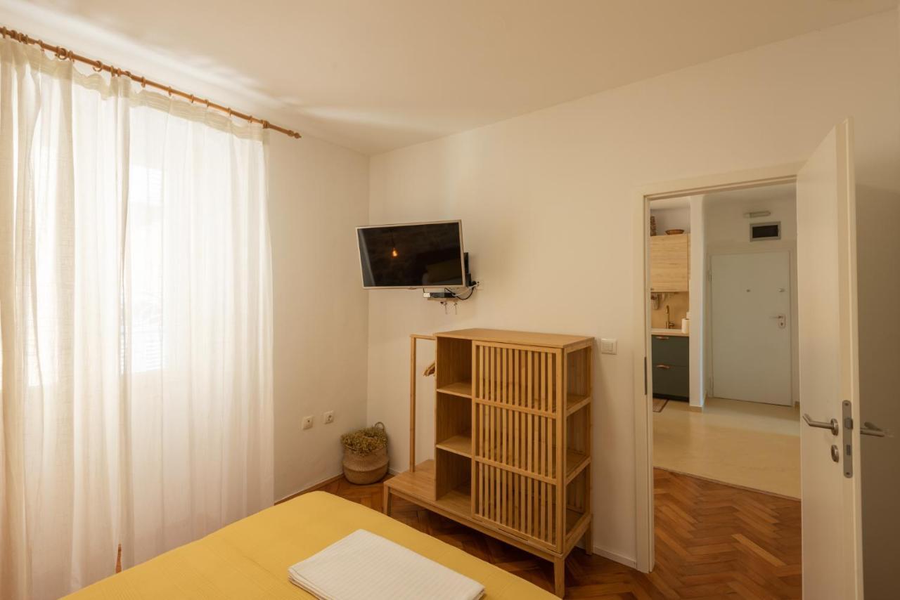 Pula City Apartment With Private Parking Free Екстер'єр фото